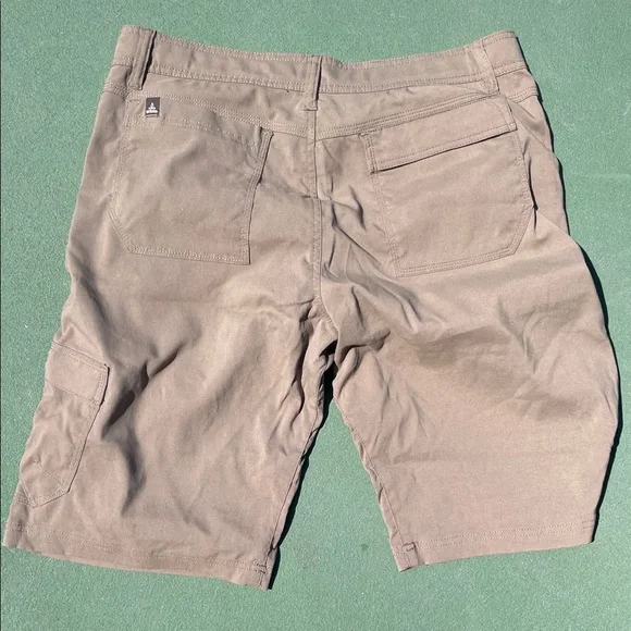 Prana Mens brown shorts - Picture 4 of 4